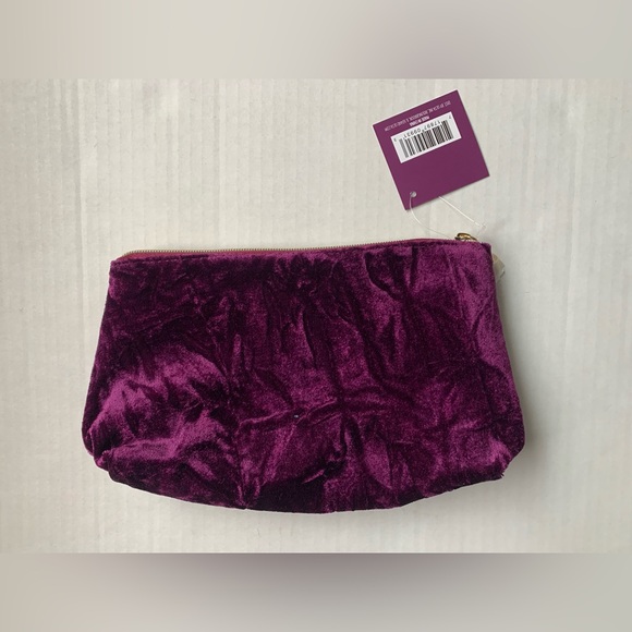 ULTA Purple Velvet Cosmetic Makeup Beauty Travel Bag NEW - Picture 3 of 6